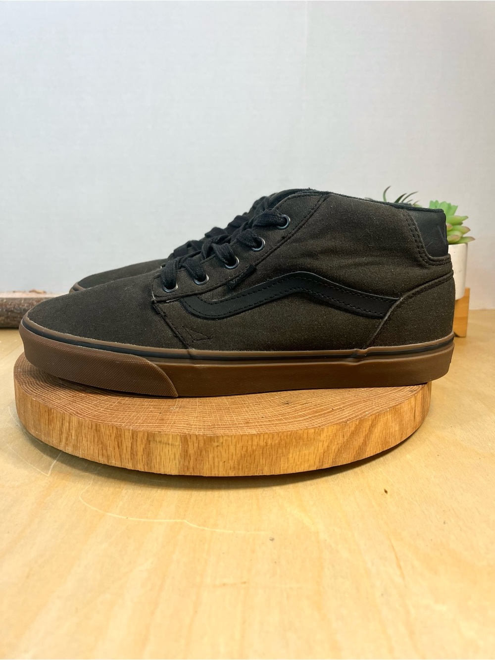 Vans Ward High Top Sneakers - Black & Gum - Men's Size 10.5